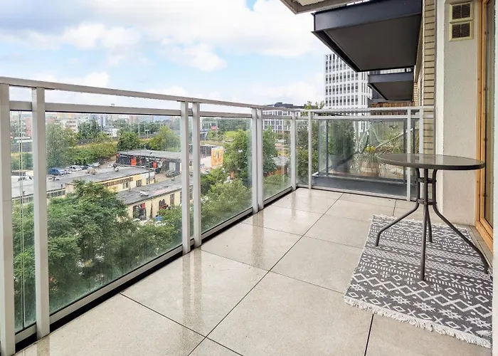 Riverwalk Charming By Bookinghost *